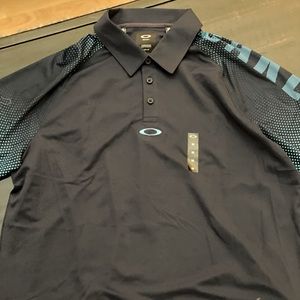 Men’s Oakley golf shirt